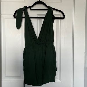 Super cute green romper size small